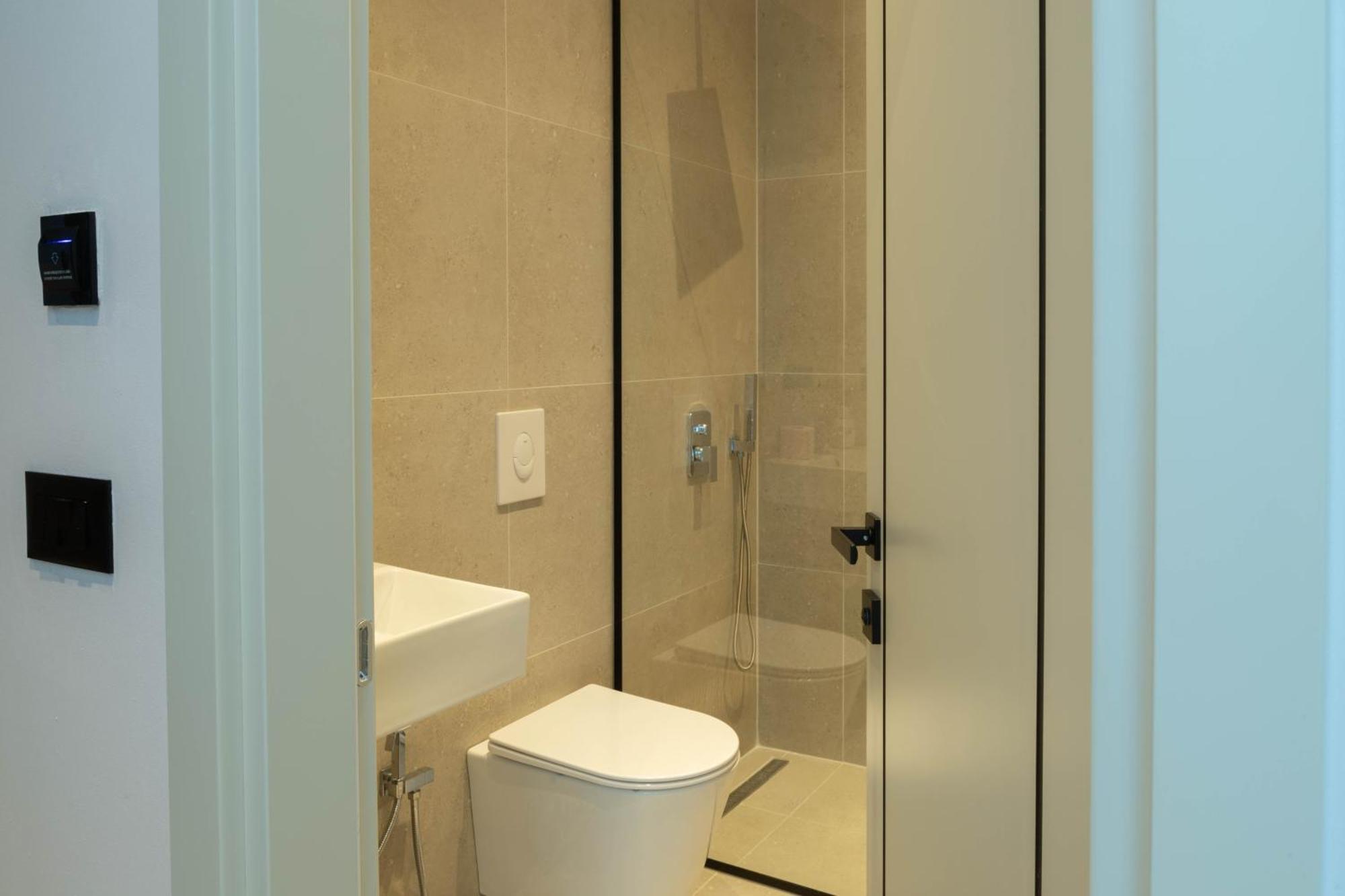 Amau Beach Rooms Дуррес Экстерьер фото