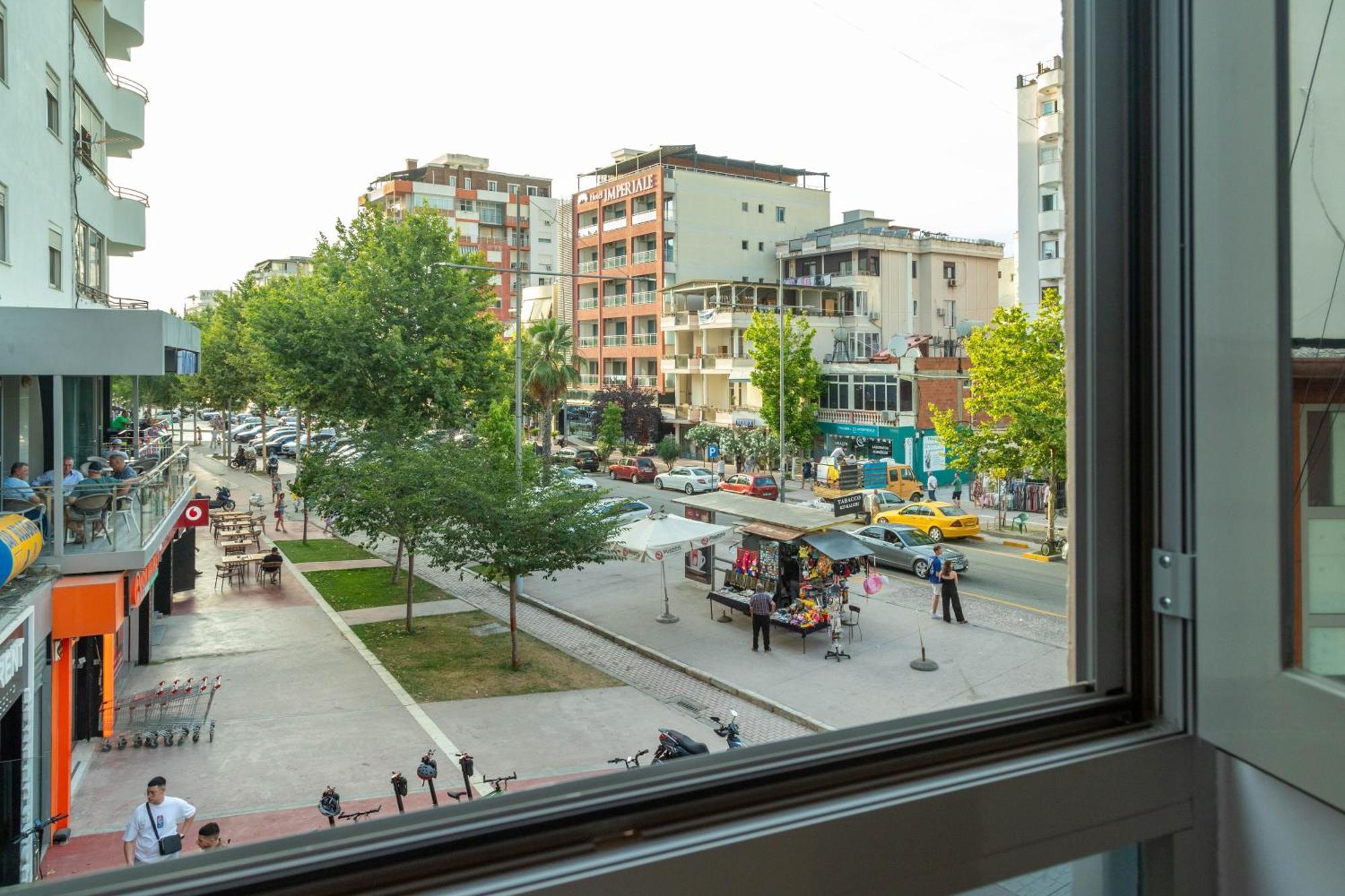 Amau Beach Rooms Дуррес Экстерьер фото